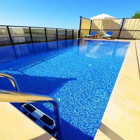 Villa Guemues Willa *